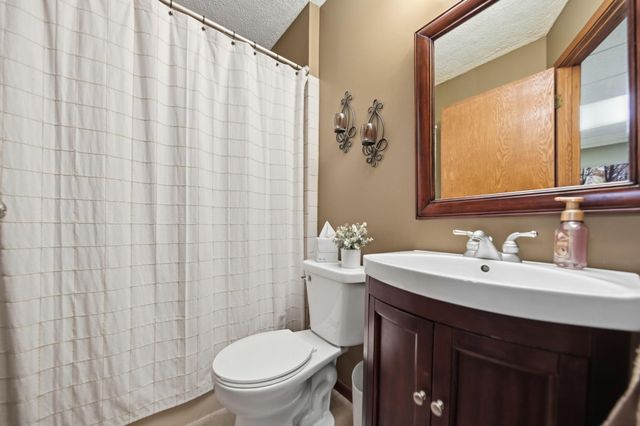 7616 Peltier Lake Drive, Lino Lakes, MN 55038