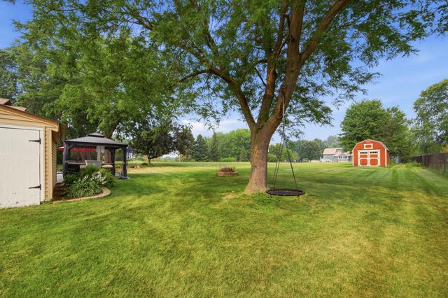 7616 Peltier Lake Drive, Lino Lakes, MN 55038