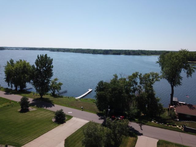 7616 Peltier Lake Drive, Lino Lakes, MN 55038