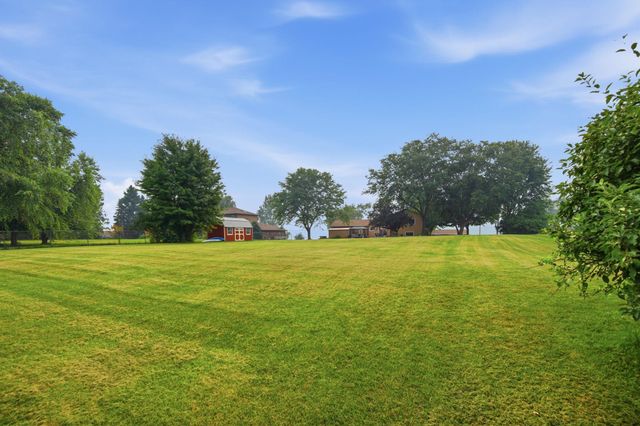7616 Peltier Lake Drive, Lino Lakes, MN 55038
