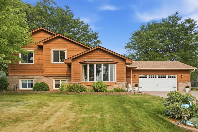 7616 Peltier Lake Drive, Lino Lakes, MN 55038