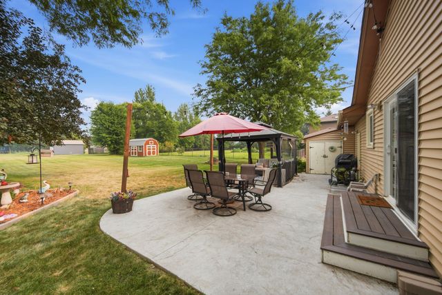 7616 Peltier Lake Drive, Lino Lakes, MN 55038