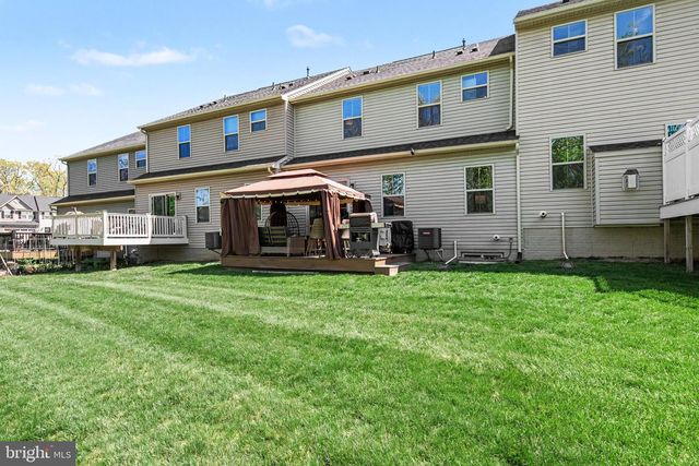 4335 SECRETARIAT ST, Harrisburg, PA 17112