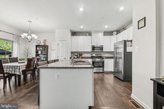 4335 SECRETARIAT ST, Harrisburg, PA 17112