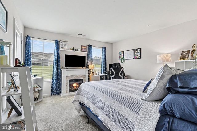 4335 SECRETARIAT ST, Harrisburg, PA 17112
