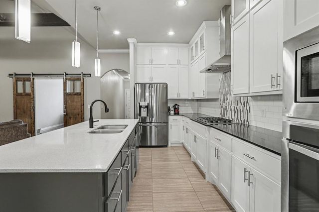 908 NW 186th Street, Edmond, OK 73012