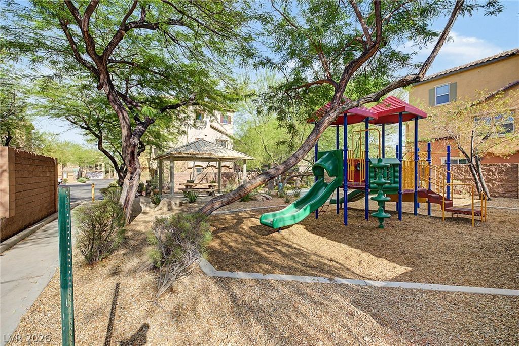 10446 Wildflower Gully Street, Las Vegas, NV 89178 — photo 3
