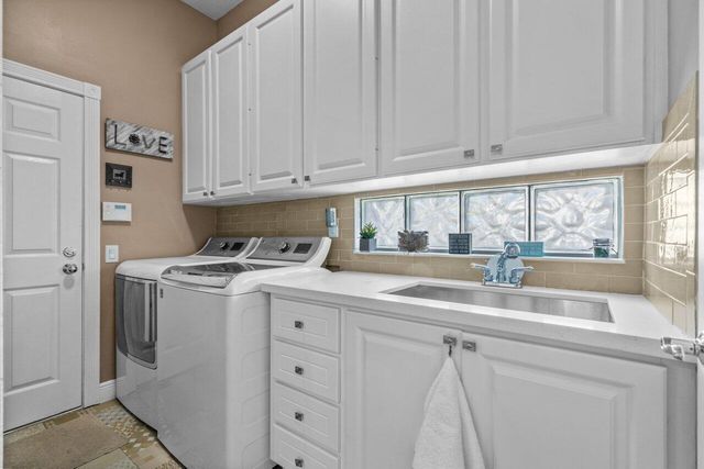 8222 Dominica Place, Wellington, FL 33414