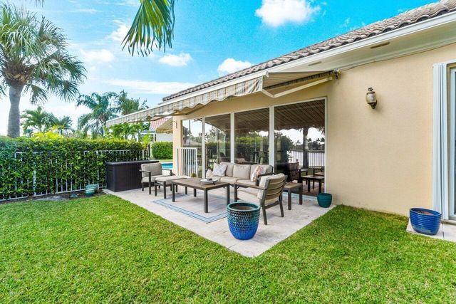 8222 Dominica Place, Wellington, FL 33414
