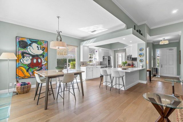 8222 Dominica Place, Wellington, FL 33414