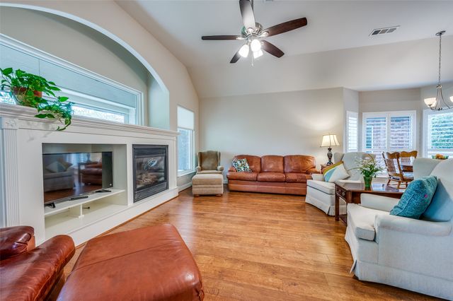 11913 Shalimar Way, Denton, TX 76207