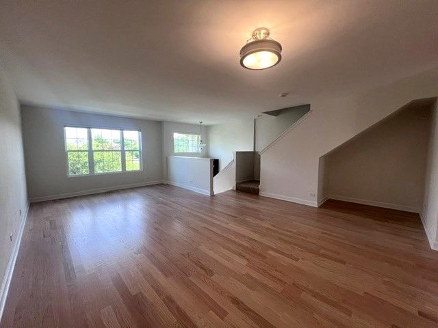 1716 Windward Drive 1716, Pingree Grove, IL 60140
