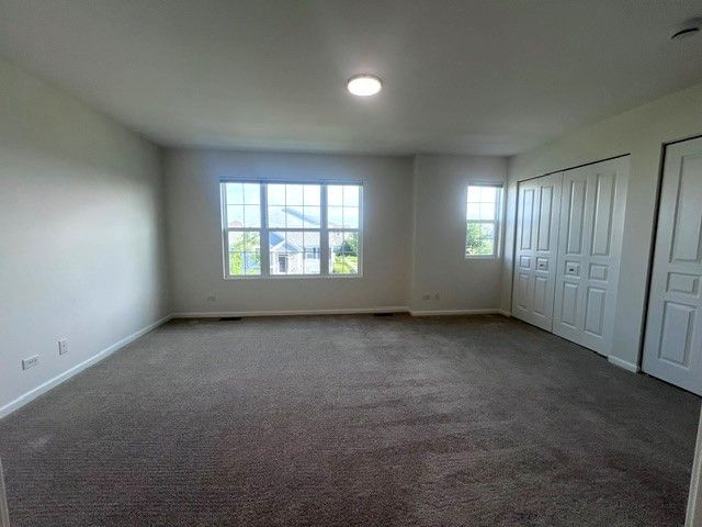 1716 Windward Drive 1716, Pingree Grove, IL 60140