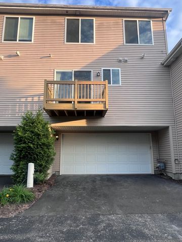 1716 Windward Drive 1716, Pingree Grove, IL 60140