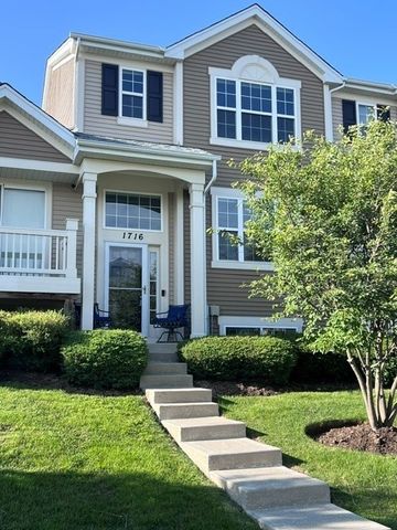 1716 Windward Drive 1716, Pingree Grove, IL 60140