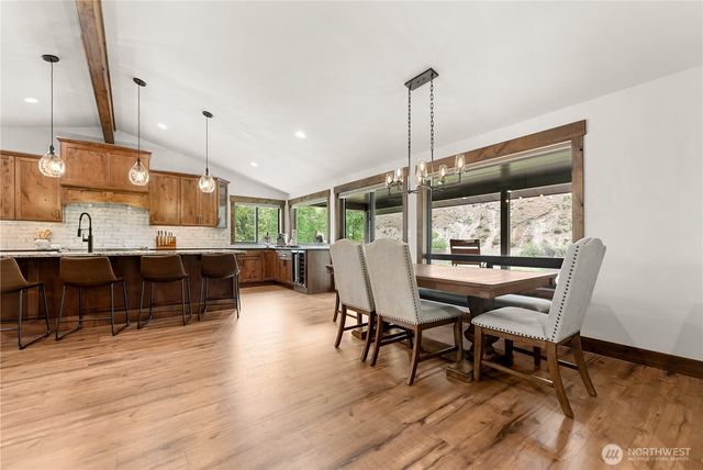 14 Maverick Lane, Carlton, WA 98814