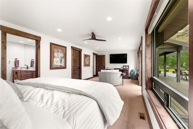 14 Maverick Lane, Carlton, WA 98814