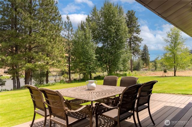 14 Maverick Lane, Carlton, WA 98814