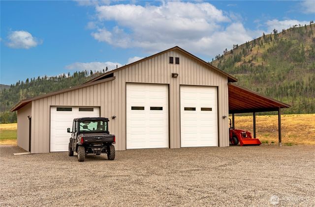 14 Maverick Lane, Carlton, WA 98814