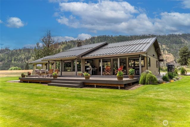 14 Maverick Lane, Carlton, WA 98814