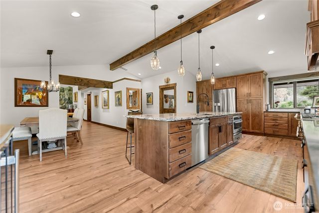 14 Maverick Lane, Carlton, WA 98814