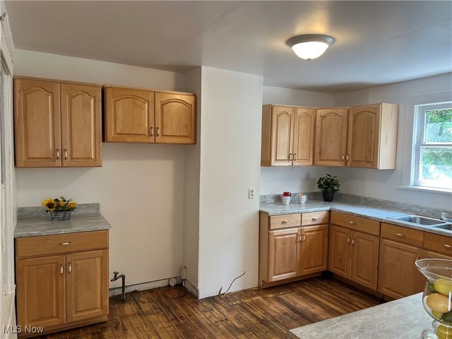 519 E 103rd Street, Cleveland, OH 44108