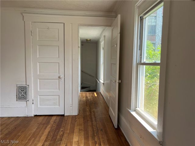 519 E 103rd Street, Cleveland, OH 44108