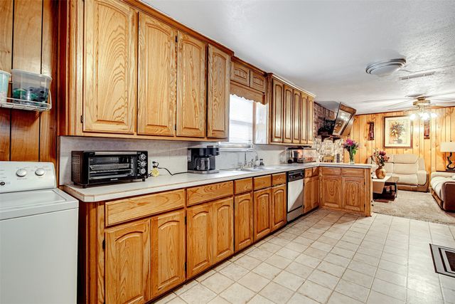 4112 Ridgecrest Circle, Lake Worth, TX 76135
