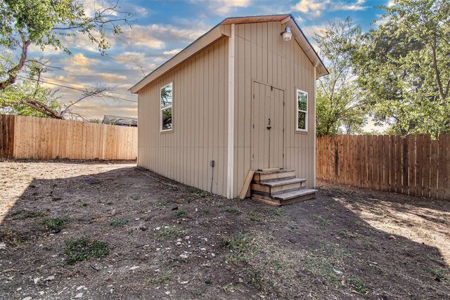 4112 Ridgecrest Circle, Lake Worth, TX 76135