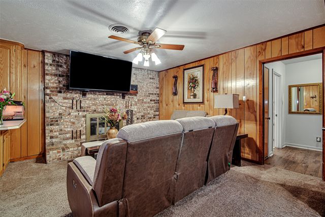 4112 Ridgecrest Circle, Lake Worth, TX 76135