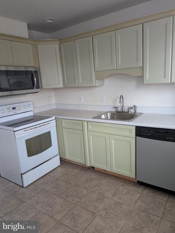 309 PARK AVE, Bristol, PA 19007