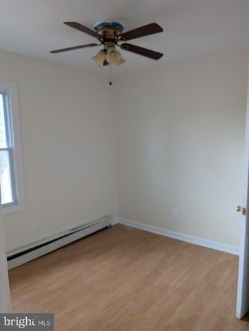 309 PARK AVE, Bristol, PA 19007