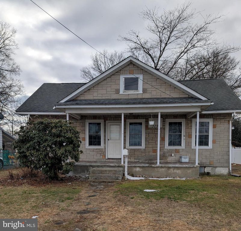 309 PARK AVE, Bristol, PA 19007