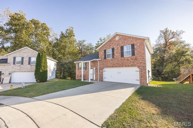 2018 Woodstream Drive, O'fallon, IL 62269