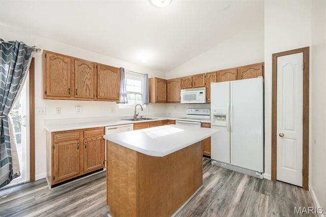 2018 Woodstream Drive, O'fallon, IL 62269