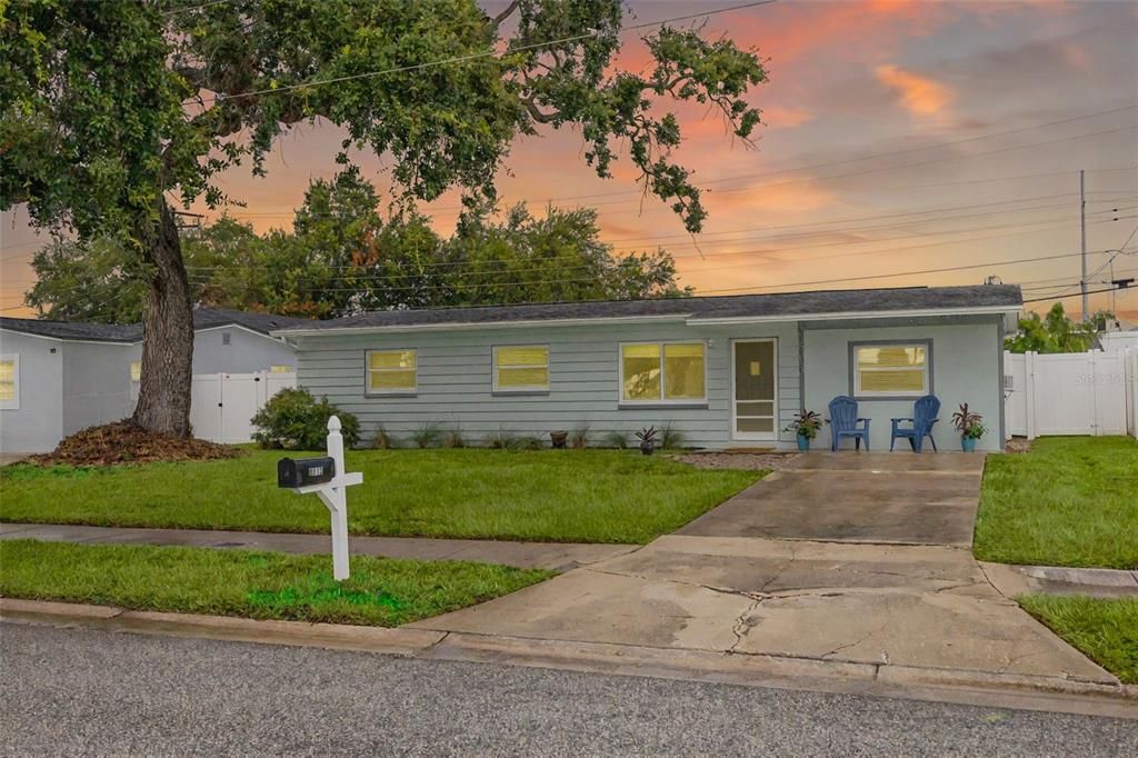 8013 CORNWALL LANE, Tampa, FL 33615