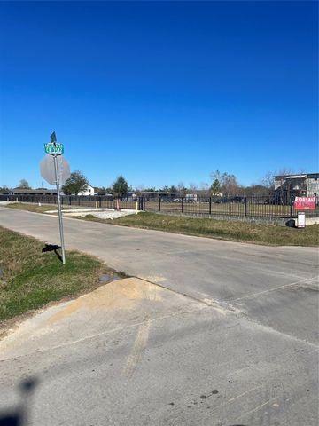 109 County Road 3580, Cleveland, TX 77327