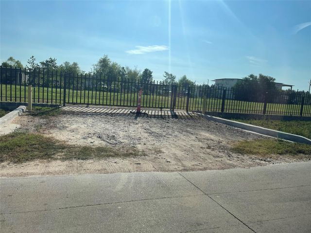 109 County Road 3580, Cleveland, TX 77327