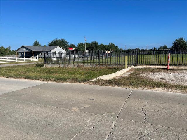 109 County Road 3580, Cleveland, TX 77327