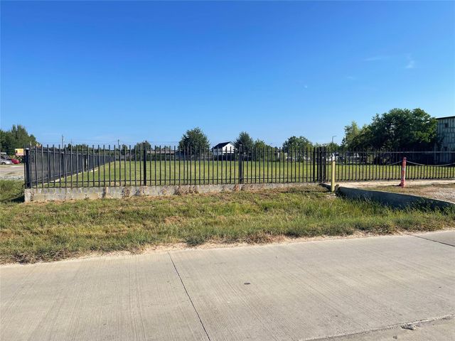 109 County Road 3580, Cleveland, TX 77327