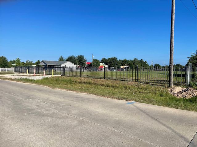 109 County Road 3580, Cleveland, TX 77327