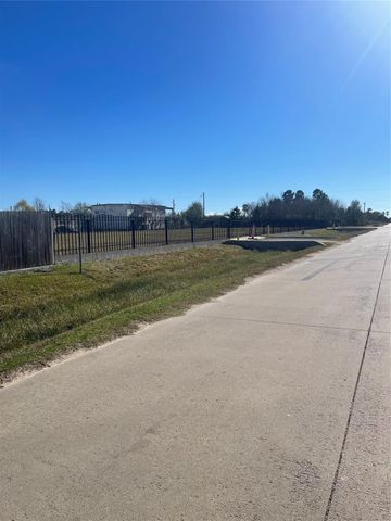 109 County Road 3580, Cleveland, TX 77327