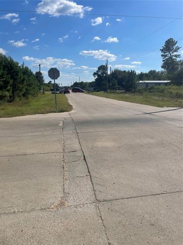 109 County Road 3580, Cleveland, TX 77327