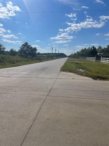 109 County Road 3580, Cleveland, TX 77327