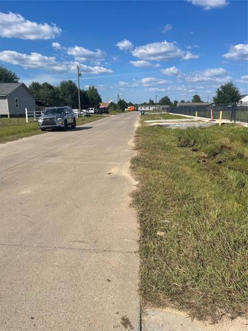 109 County Road 3580, Cleveland, TX 77327