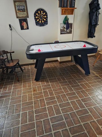 4197 E State Road 58, Bloomfield, IN 47424