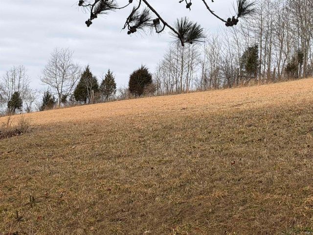 4197 E State Road 58, Bloomfield, IN 47424