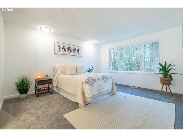 1880 Sw HEINEY Rd, Gresham, OR 97080