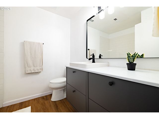 1880 Sw HEINEY Rd, Gresham, OR 97080