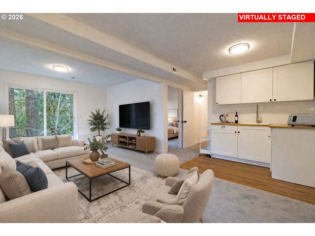 1880 Sw HEINEY Rd, Gresham, OR 97080